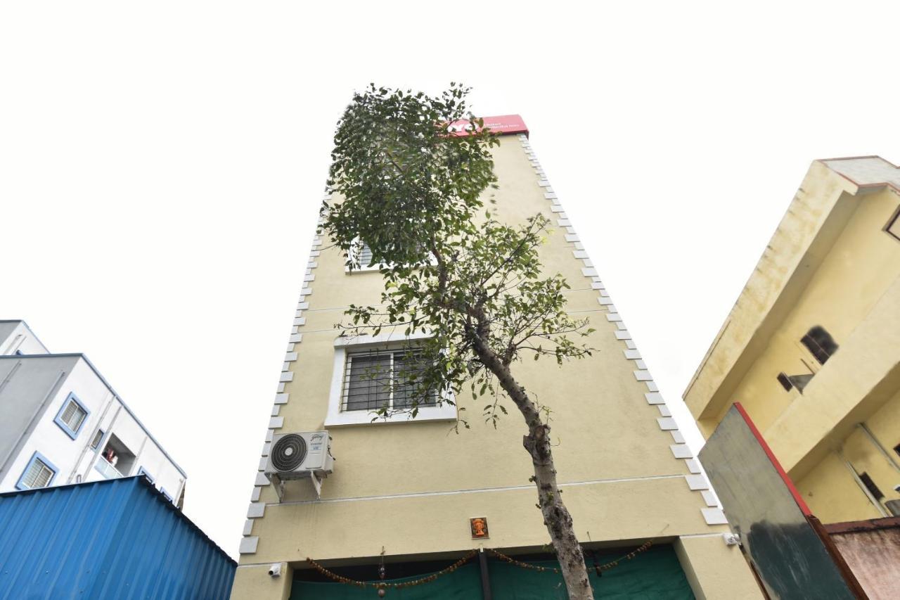 Hotel O Felicita Inn Near Seasons Mall Kharadi Kültér fotó