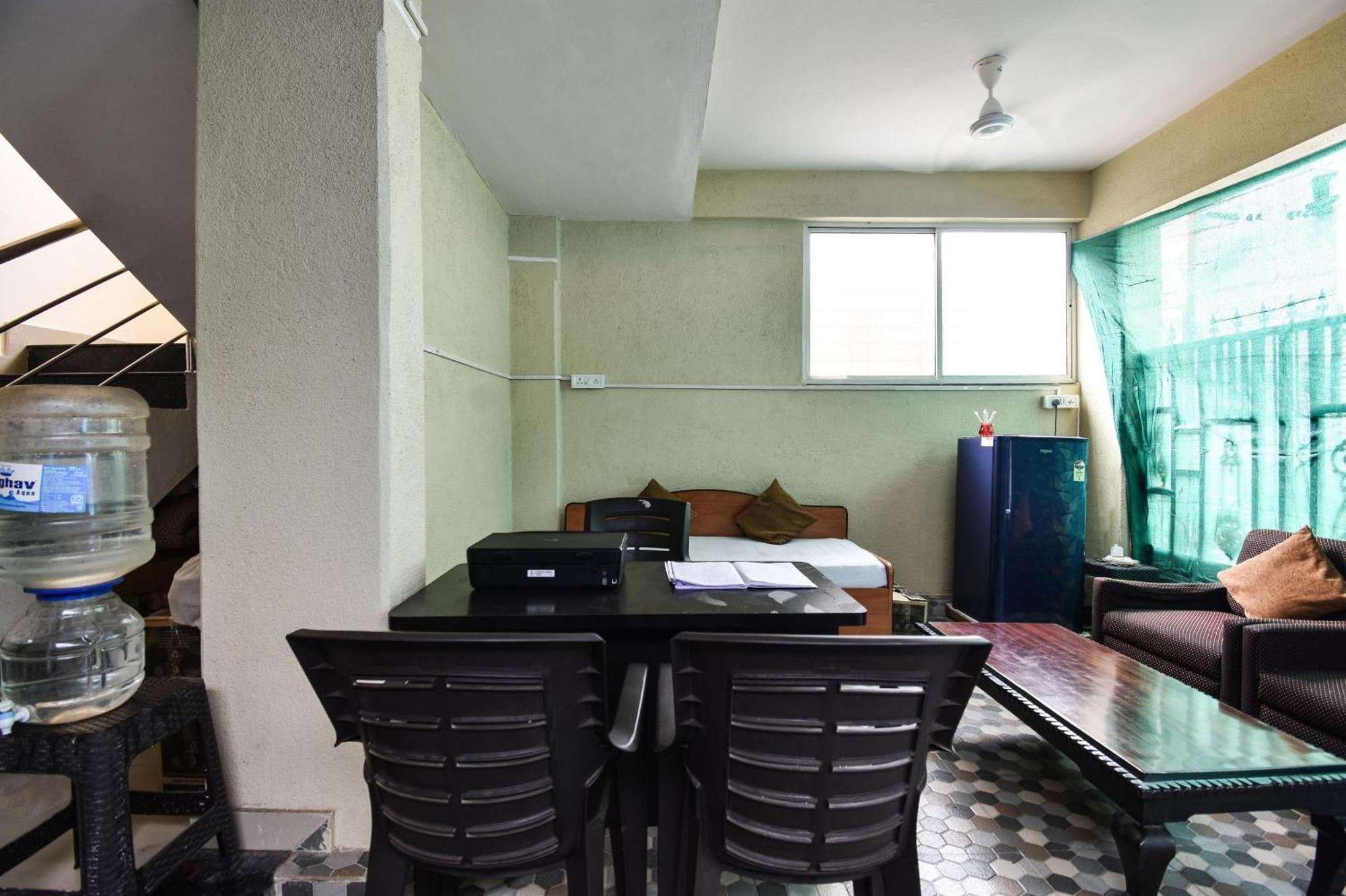 Hotel O Felicita Inn Near Seasons Mall Kharadi Kültér fotó